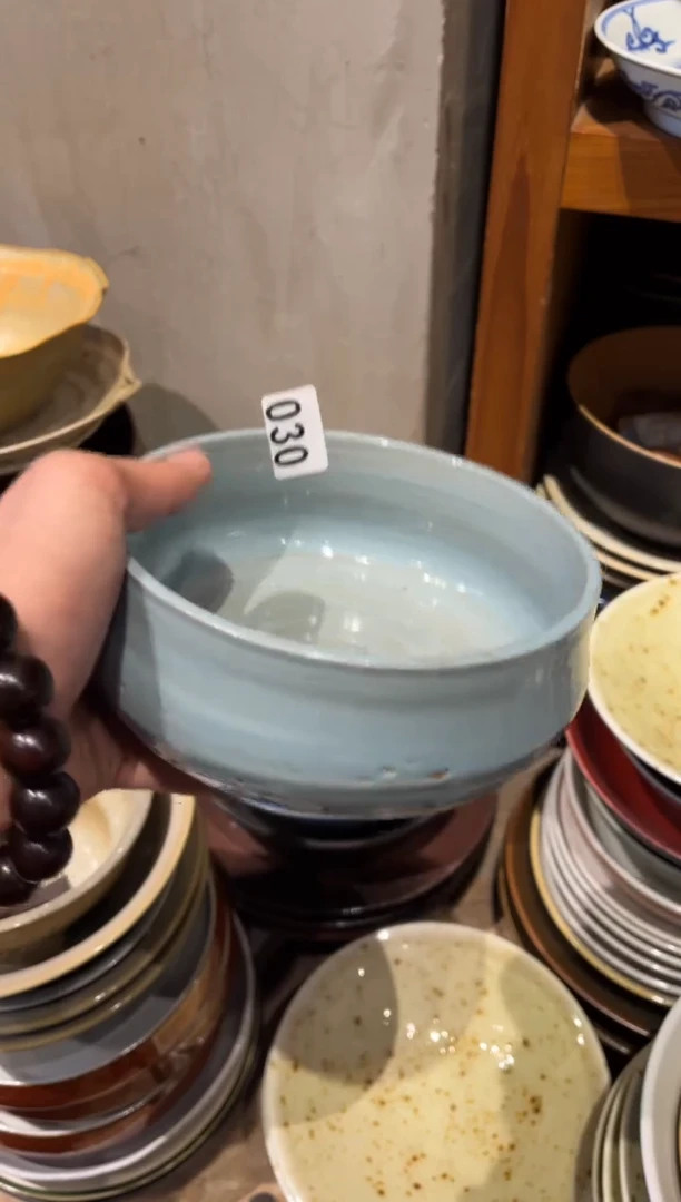 【闪购商品】瓷片30  蓝麻点收口钵1个