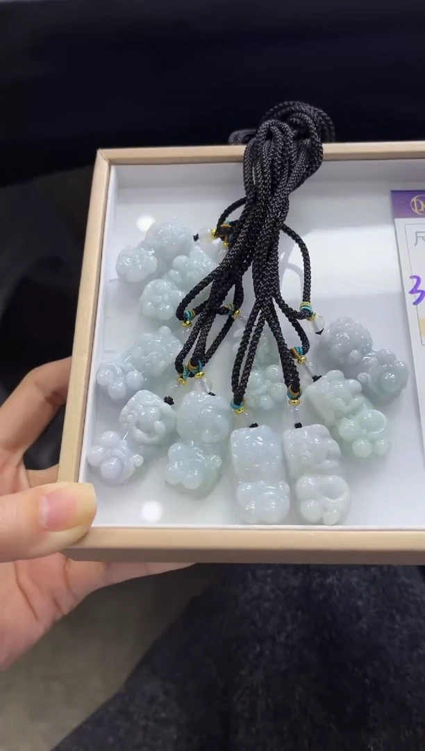 颈饰未镶嵌翡翠B182/多样性发一件/配绳子