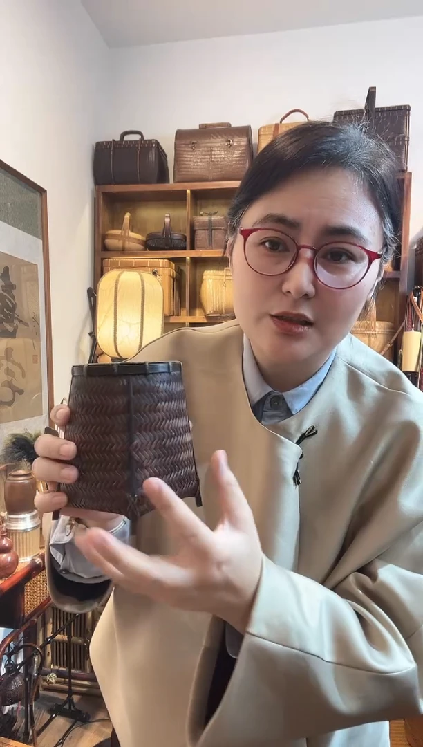 手工竹编复古笔筒