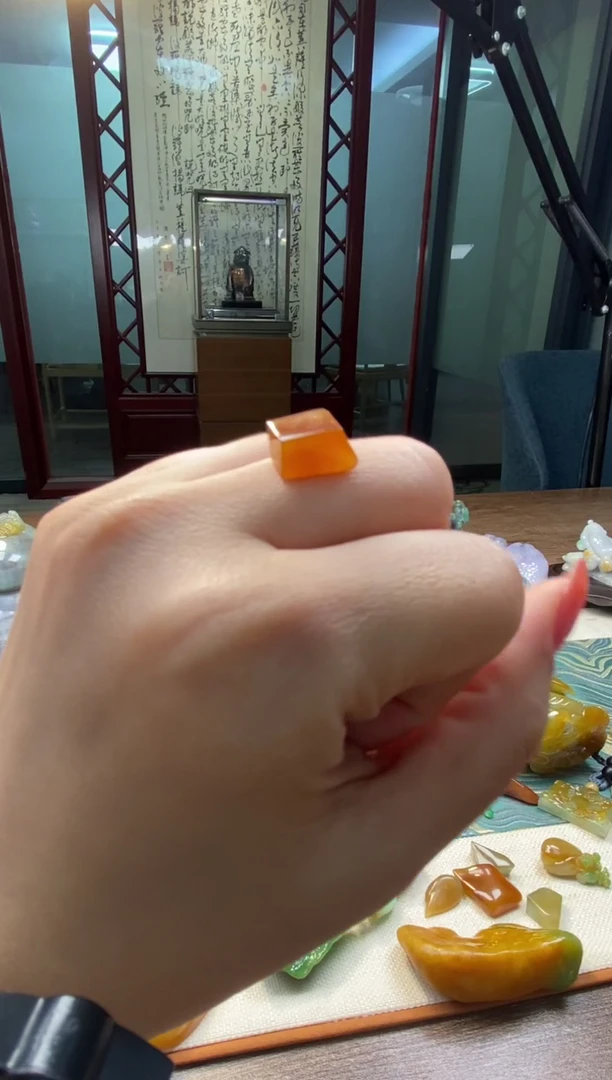 裸石翡翠行*翡翠红翡裸石