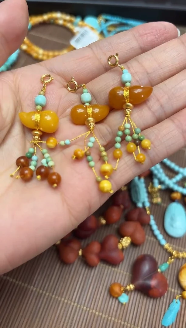 未镶嵌蜜蜡裸石多样性发一件设计款  葫芦提溜