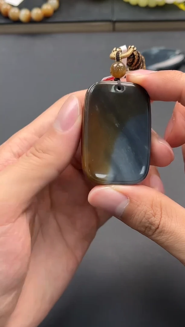 未镶嵌手串和田玉若羌楼兰三色无事牌微色差