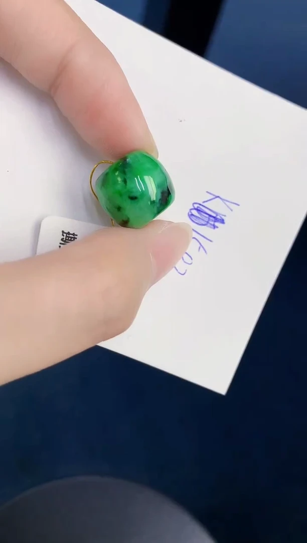 颈饰未镶嵌翡翠天然翡翠缅甸A货