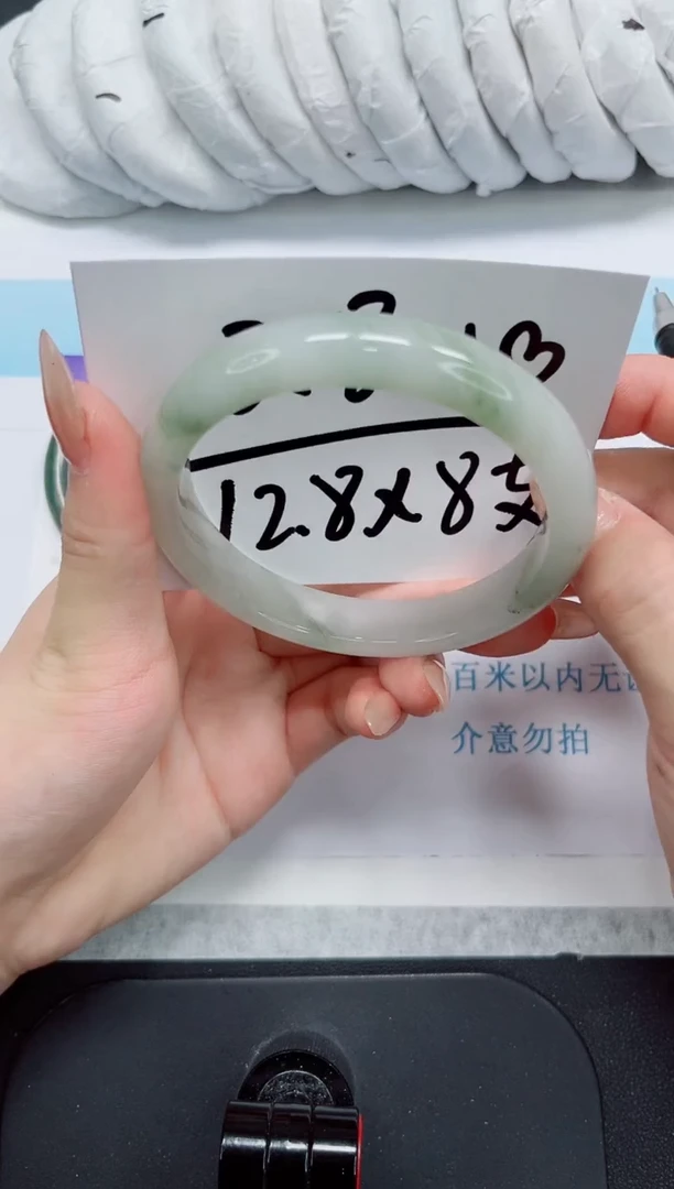 石英质玉手镯未镶嵌111-64.5