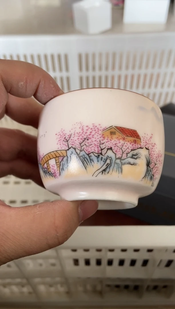 杯子瓷无运费险有瑕疵的摄影的产品有使用过的痕迹有点脏介意勿拍