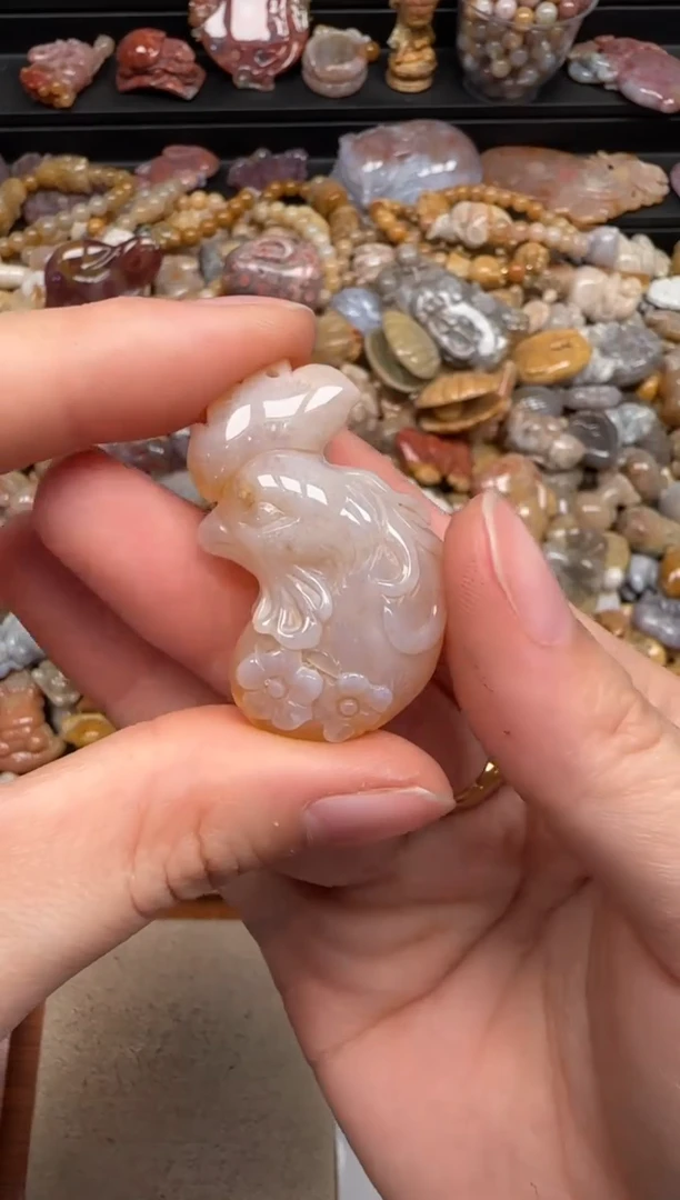 【闪购商品】硅化珊瑚（珊瑚玉）未镶嵌颈饰903