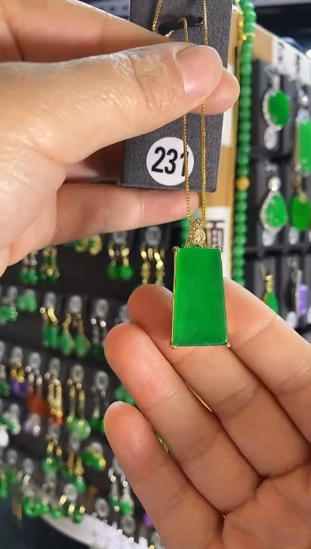 【闪购商品】翡翠耳饰银S925镶嵌231....