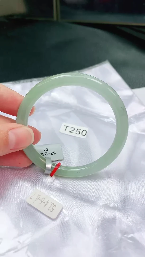 未镶嵌手镯翡翠缅甸天然A货翡翠手镯