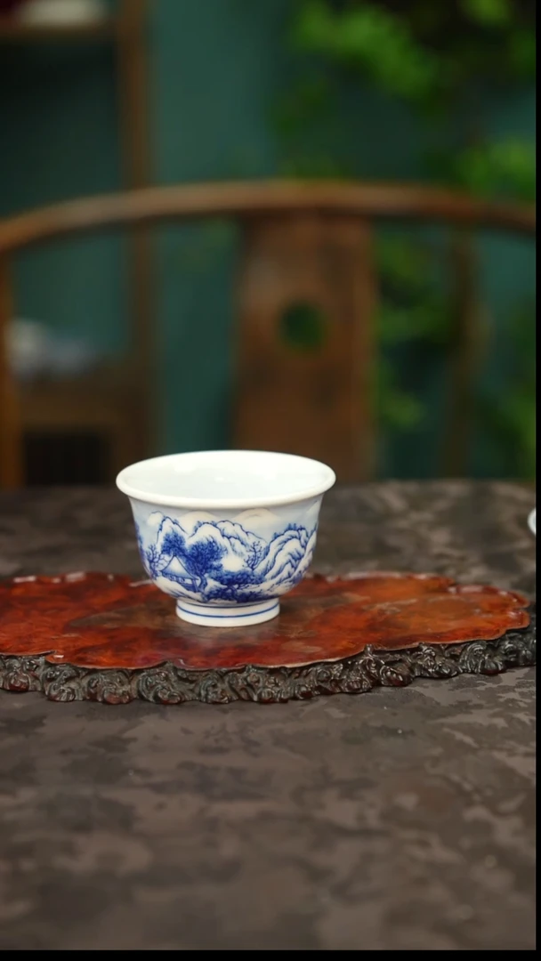 画堂春雪景小压手杯