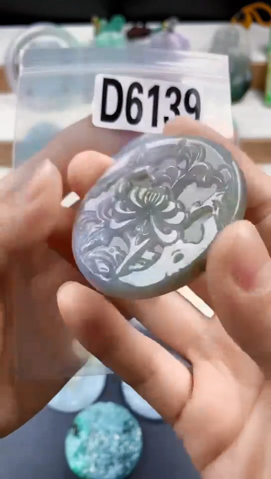 颈饰未镶嵌翡翠天然翡翠吊坠挂件