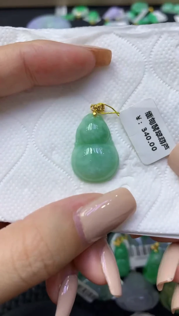 颈饰未镶嵌翡翠天然缅甸翡翠A货