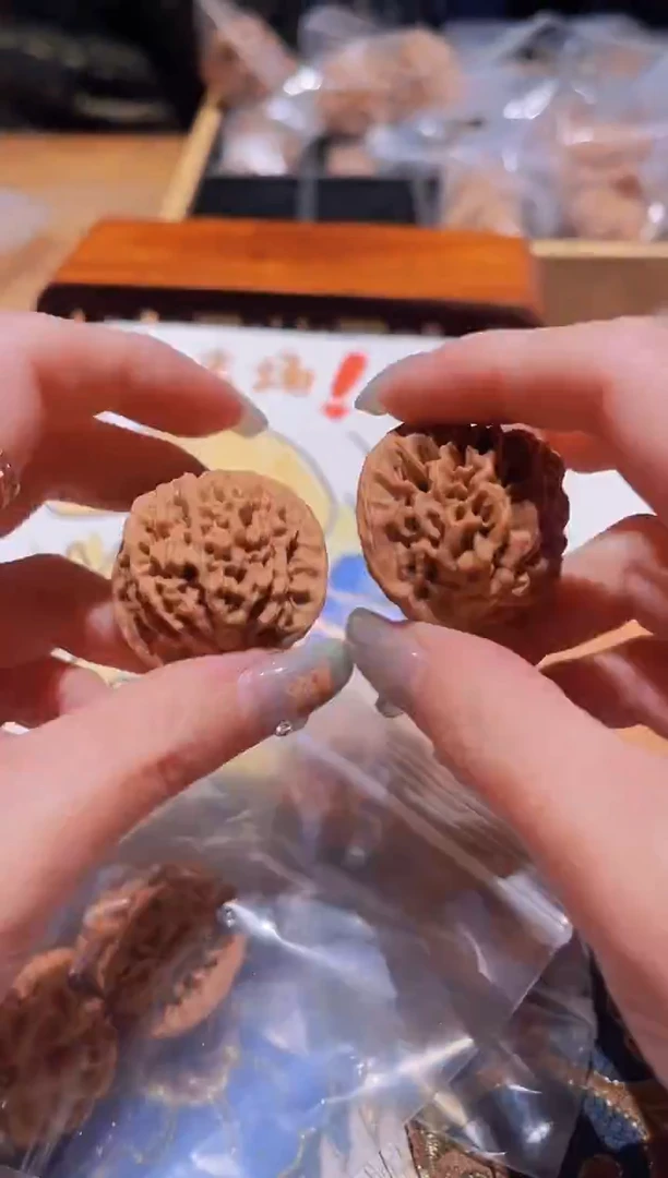 把件文玩核桃046秦闷