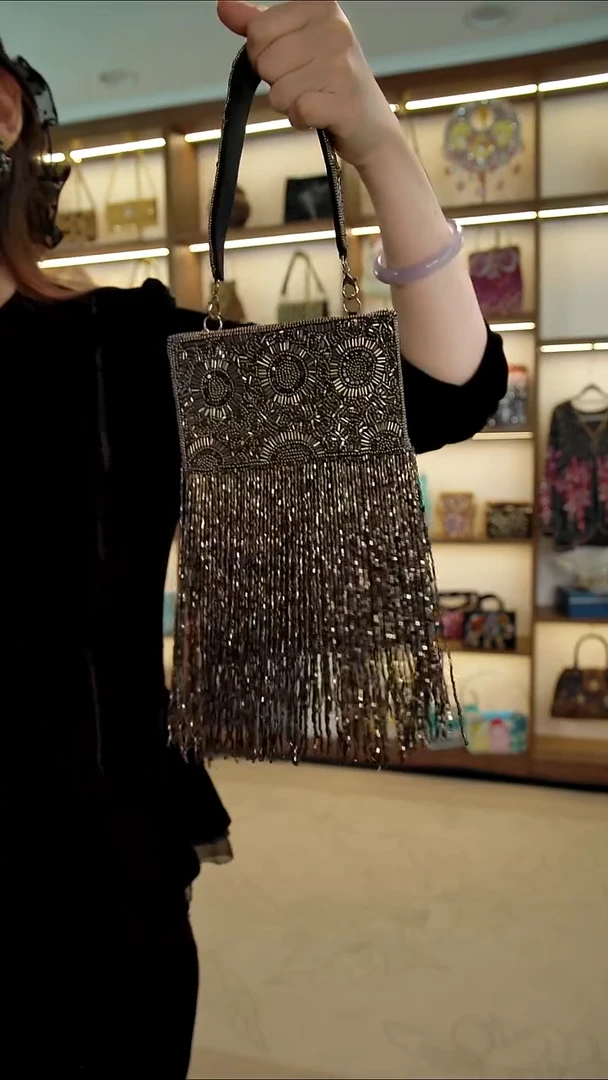 织物26百格汇手工串珠包