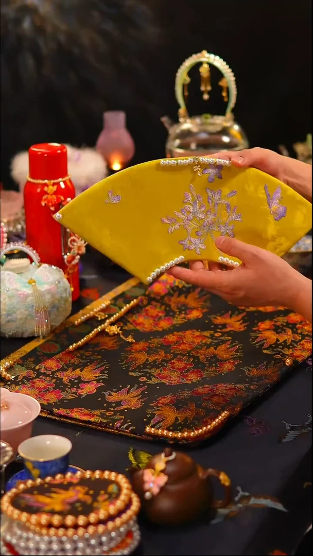 060扇形茶席40x18cm