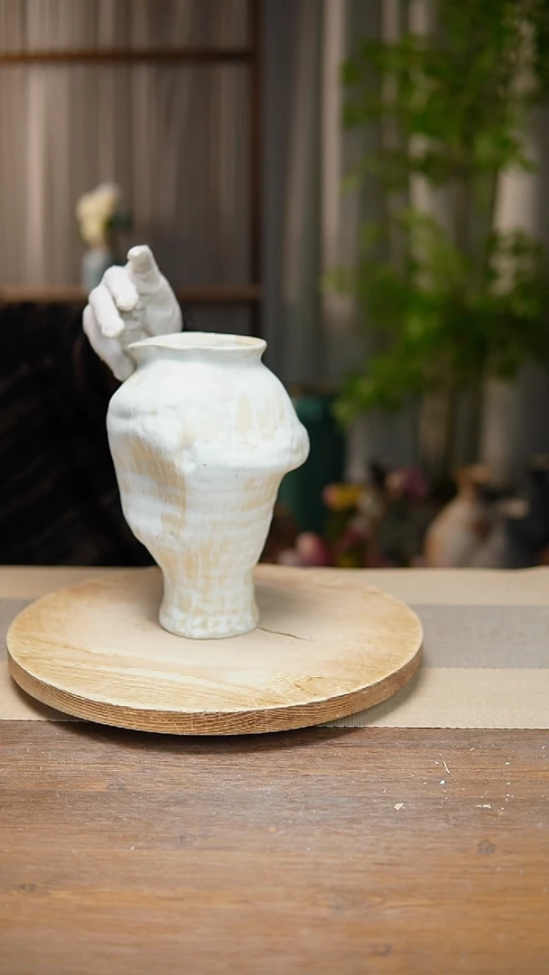 【闪购商品】陶瓷  花器陶瓷花瓶手捏瓶003瑕疵