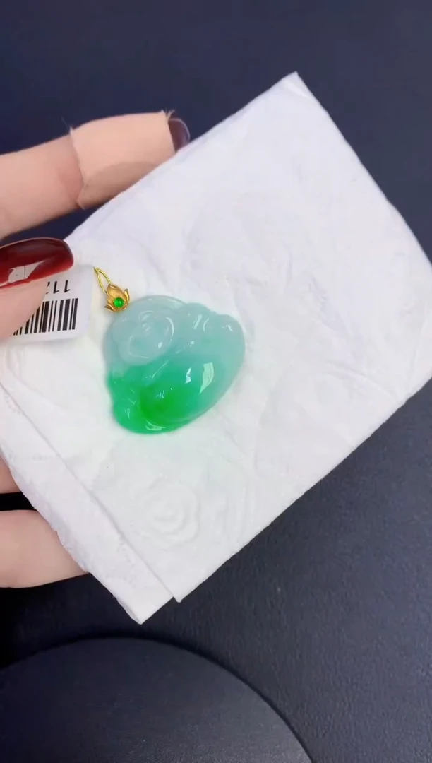 颈饰18K金镶嵌翡翠缅甸天然翡翠A货