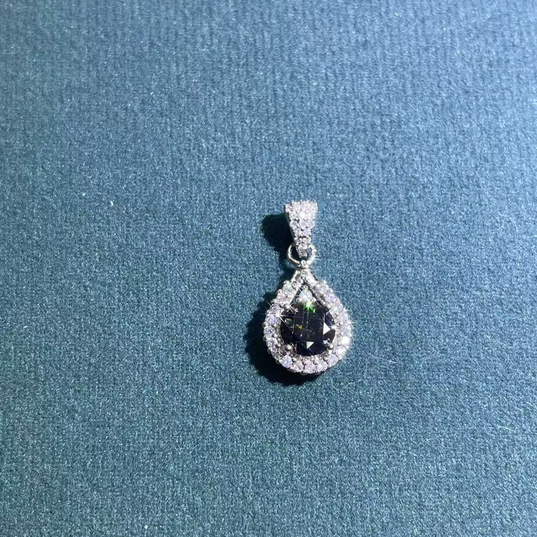 a192白托满镶水滴吊坠多样性发货