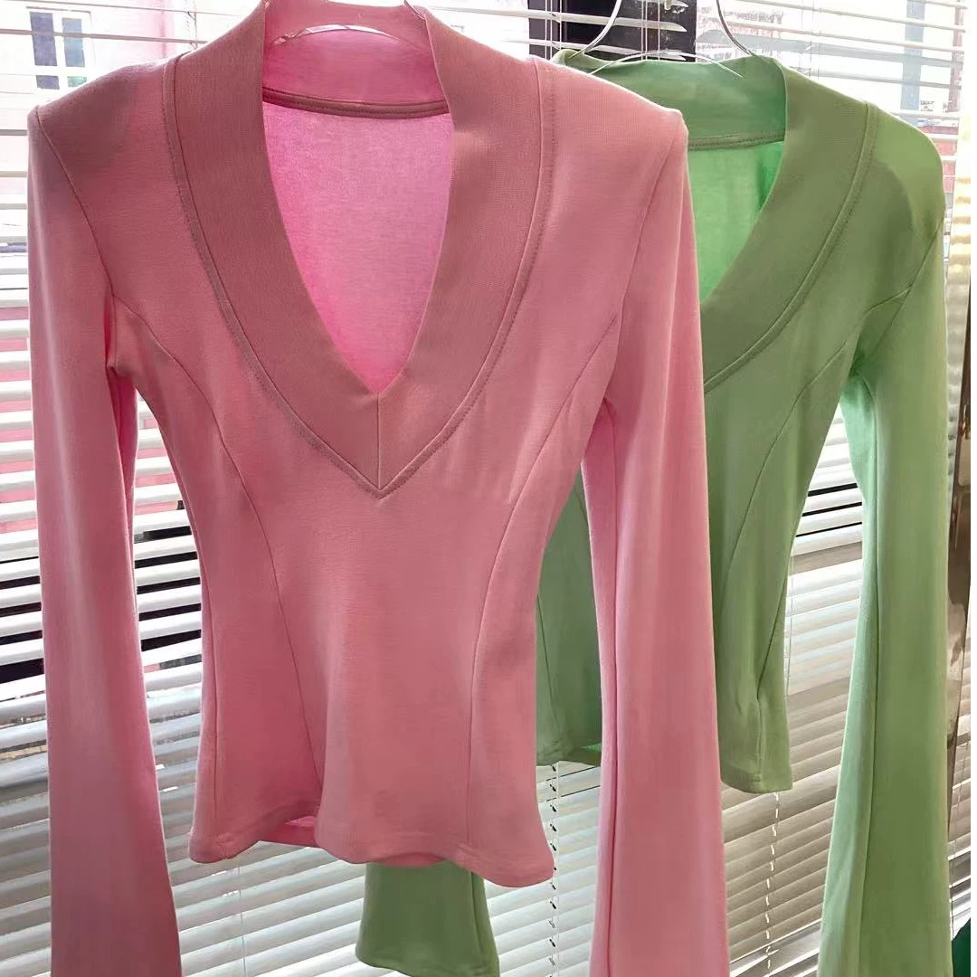 子艳家 粉色垫肩辣妹韩版T上衣