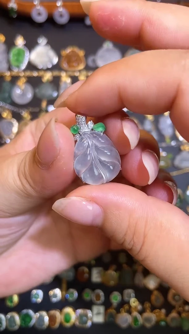 翡翠18K金镶嵌吊坠(不含链)1