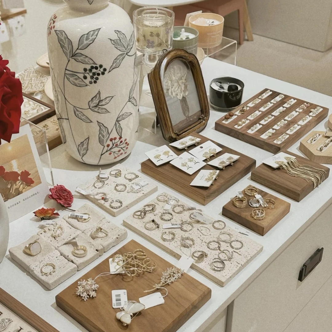 非金属合成锆石耳饰 铜合金耳饰项链手链贴到名字去拍ins复古