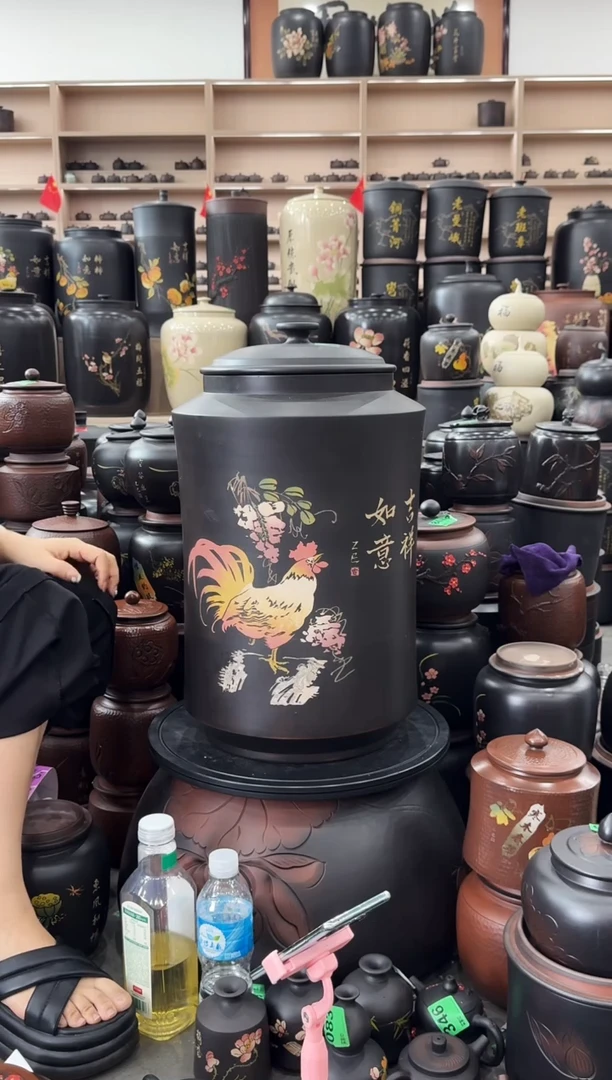 罐瑕疵 彩填四号茶缸高52cm  124