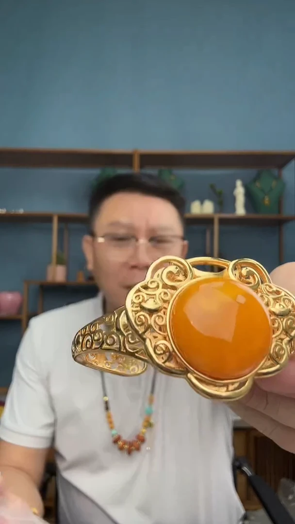 裸石琥珀未镶嵌40（有瑕介意勿拍）