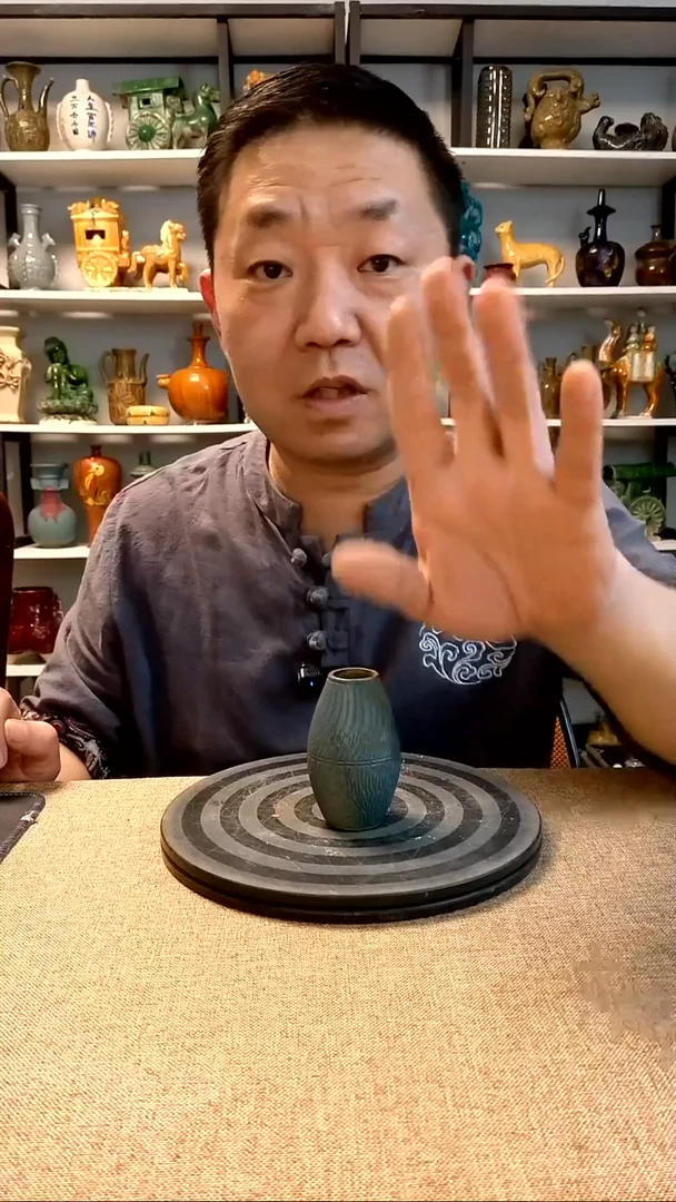 经典精美复古风格瓷器