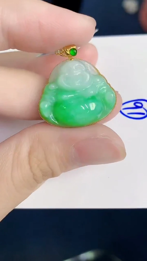 颈饰18K金镶嵌翡翠天然翡翠缅甸A货