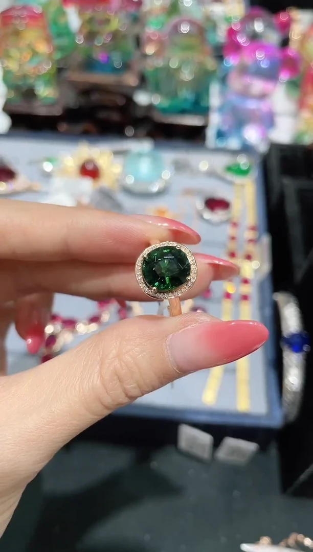 18K金镶嵌戒指碧玺戒指