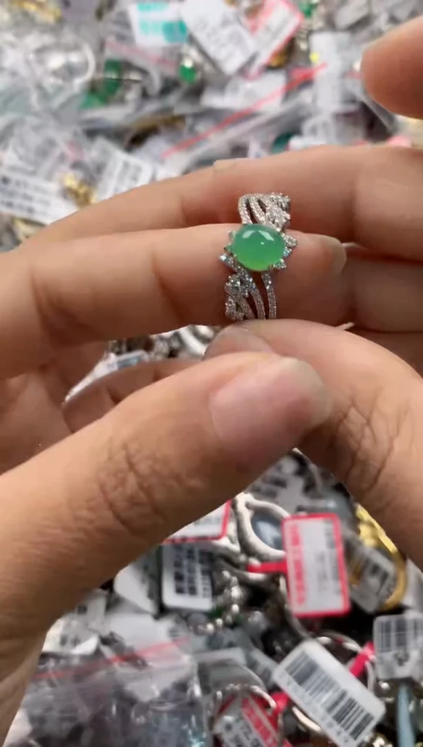 银S925镶嵌戒指翡翠333    9