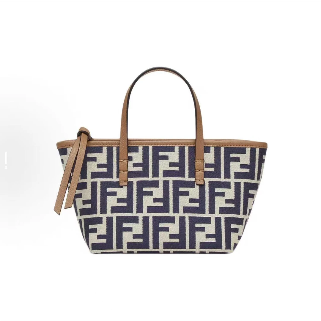 95新 FENDI/芬迪 胖虎安安/公价0/箱包/斜挎包/312506220062