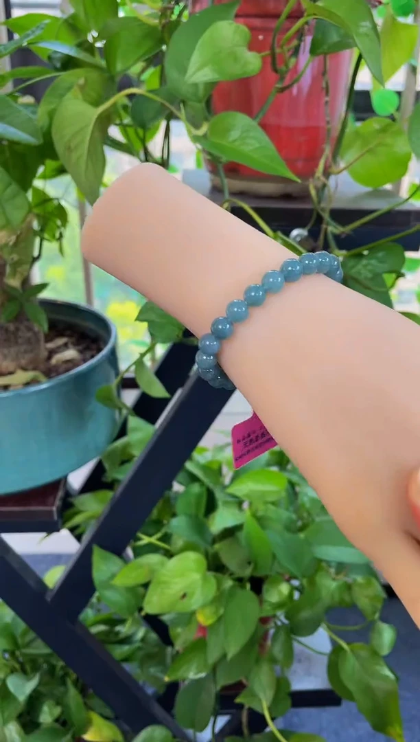 翡翠手镯未镶嵌手串