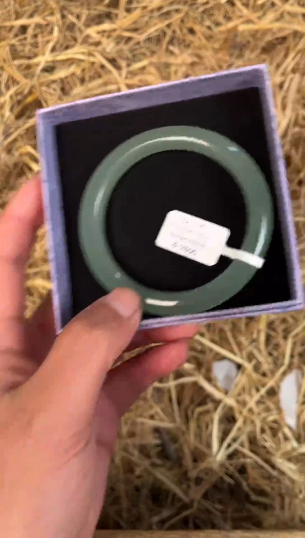 未镶嵌手镯石英质玉G-1197