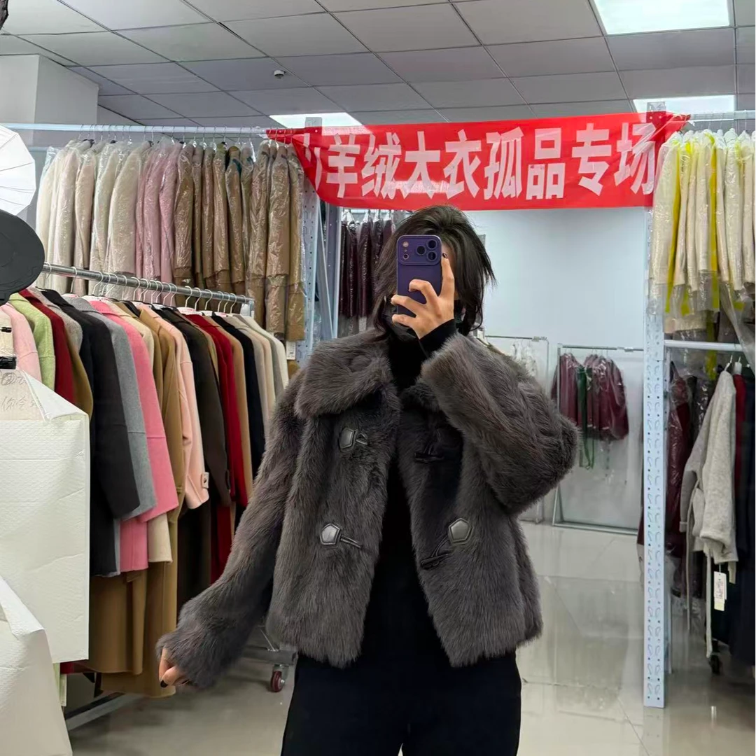 【欢颜】网红翻领气质时尚短款百搭新款女士冬季保暖外套8016