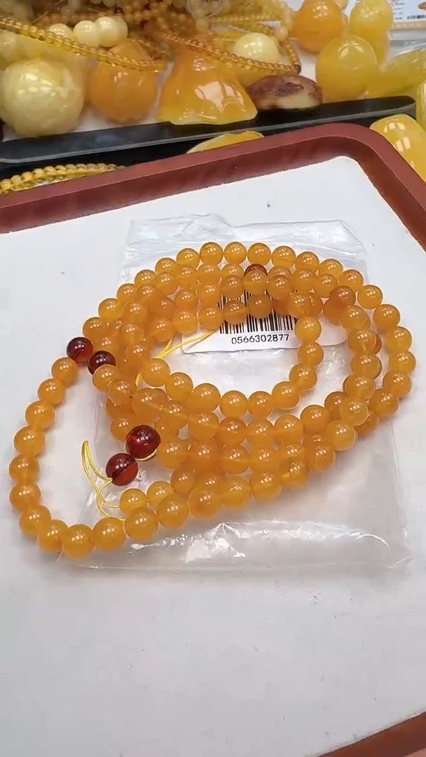 裸石琥珀未镶嵌如图