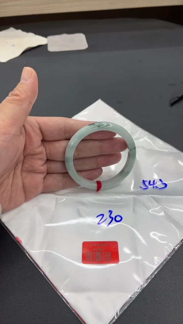 未镶嵌手镯翡翠翡翠手镯