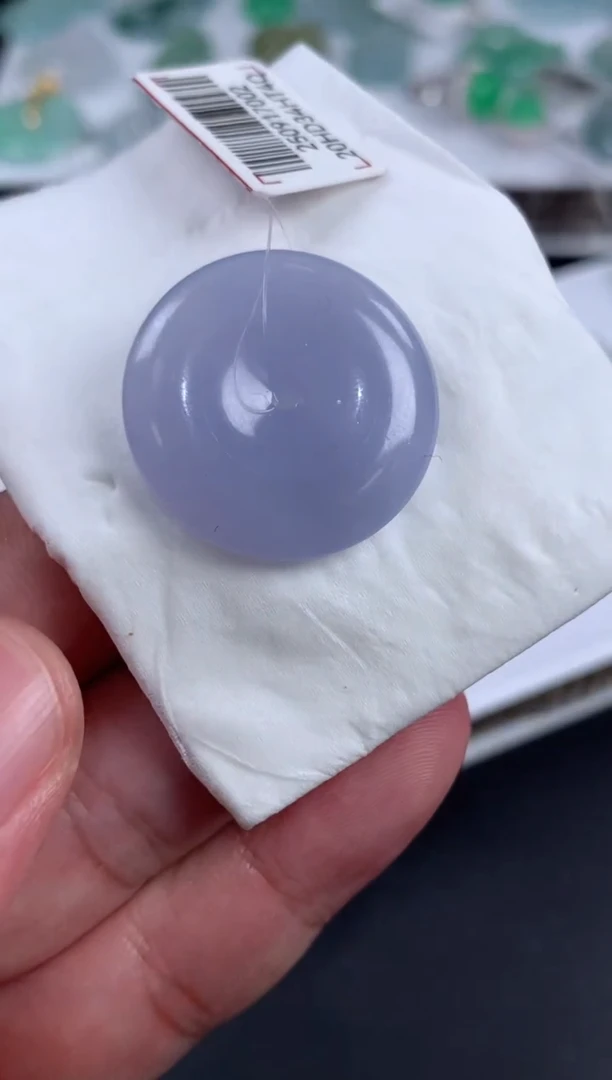 未镶嵌定制翡翠莞**笑翡翠