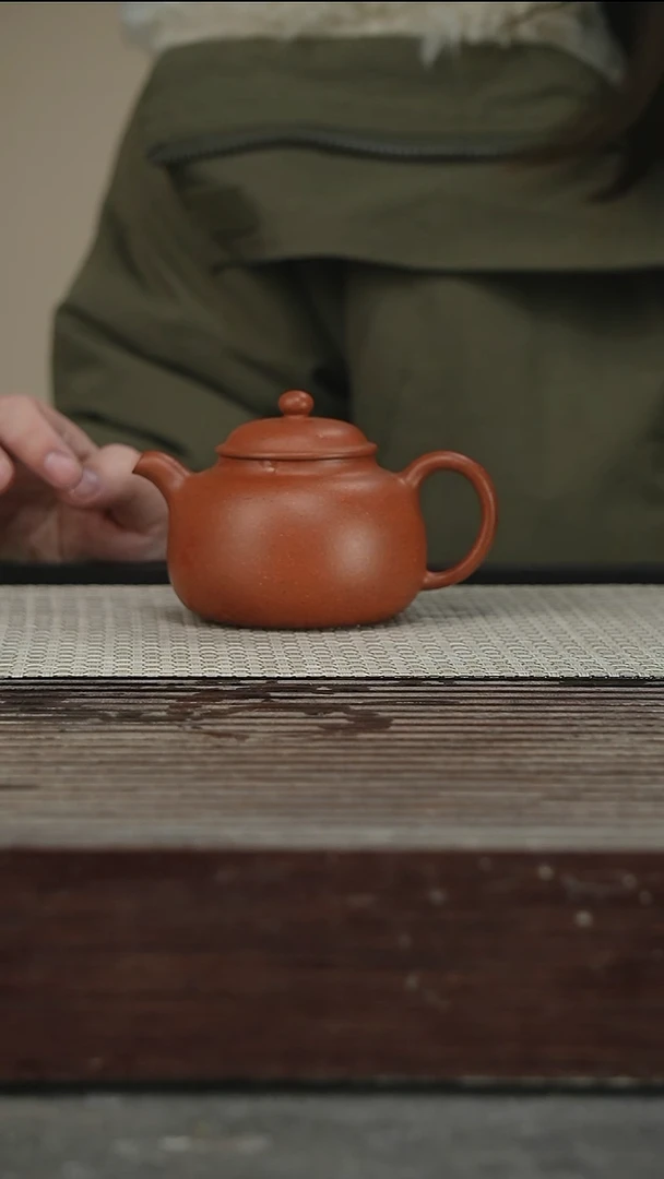 茶壶紫砂49号180CC