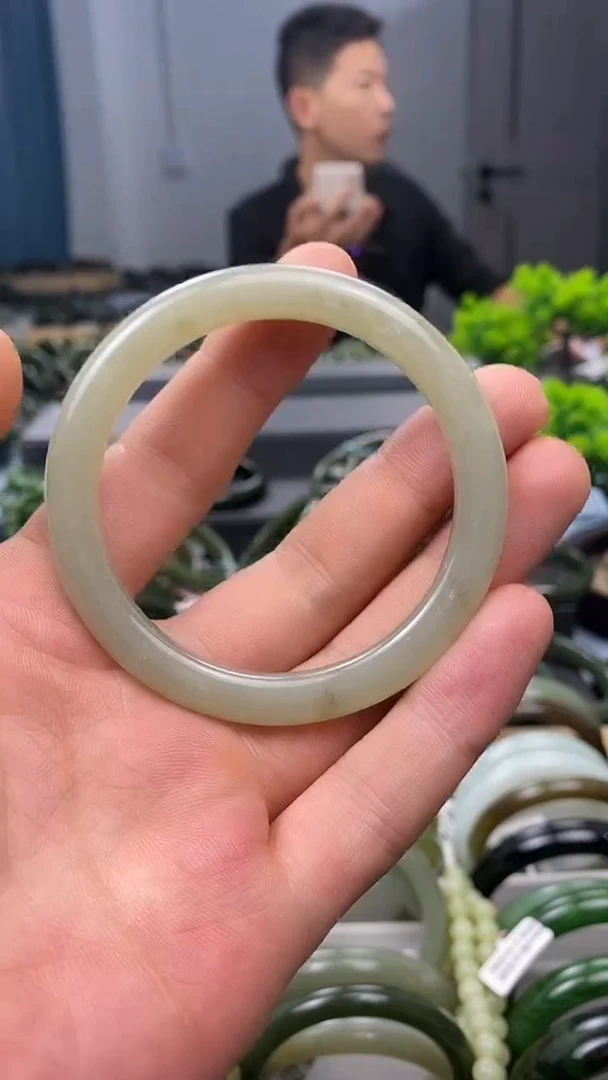 未镶嵌手镯和田玉54.5