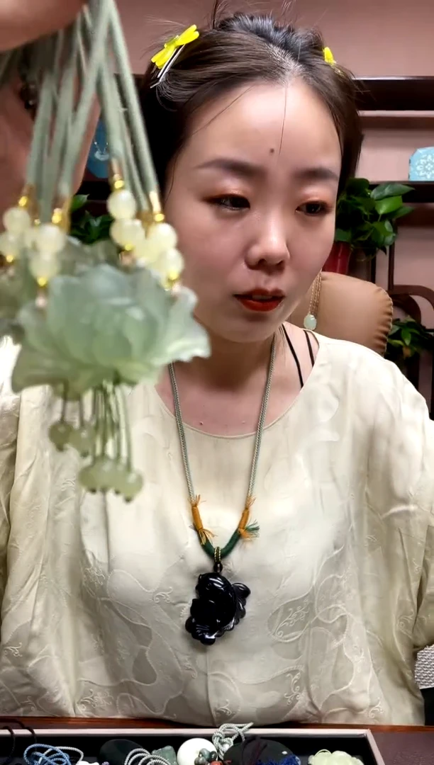 岫玉未镶嵌吊坠多样性发货其中发一