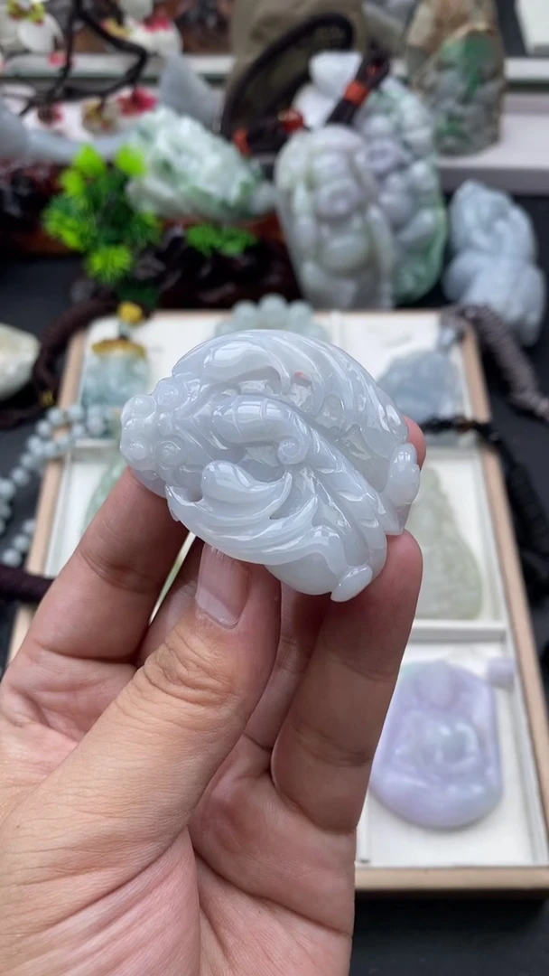 颈饰未镶嵌翡翠缅甸翡翠