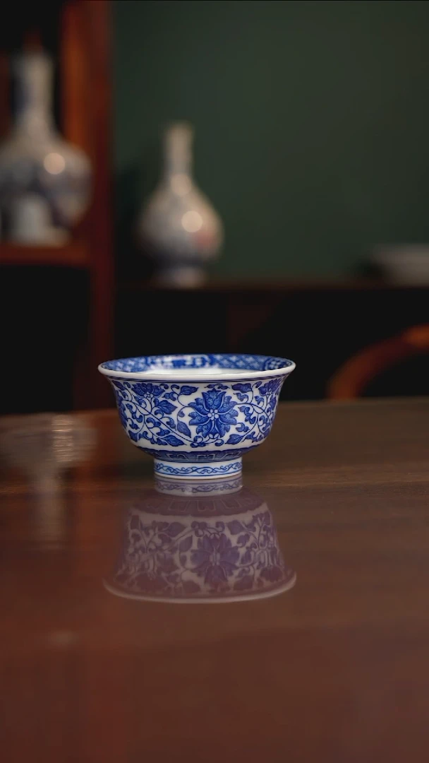 晓月柴窑 缠枝压手杯
