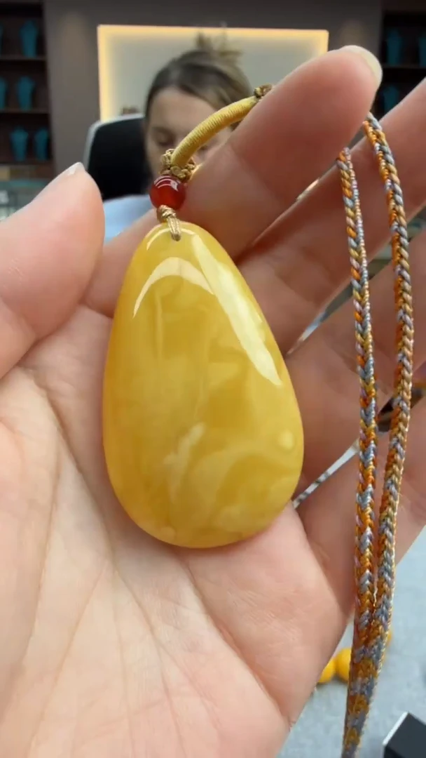 琥珀颈饰未镶嵌91秒拍号 假一罚三