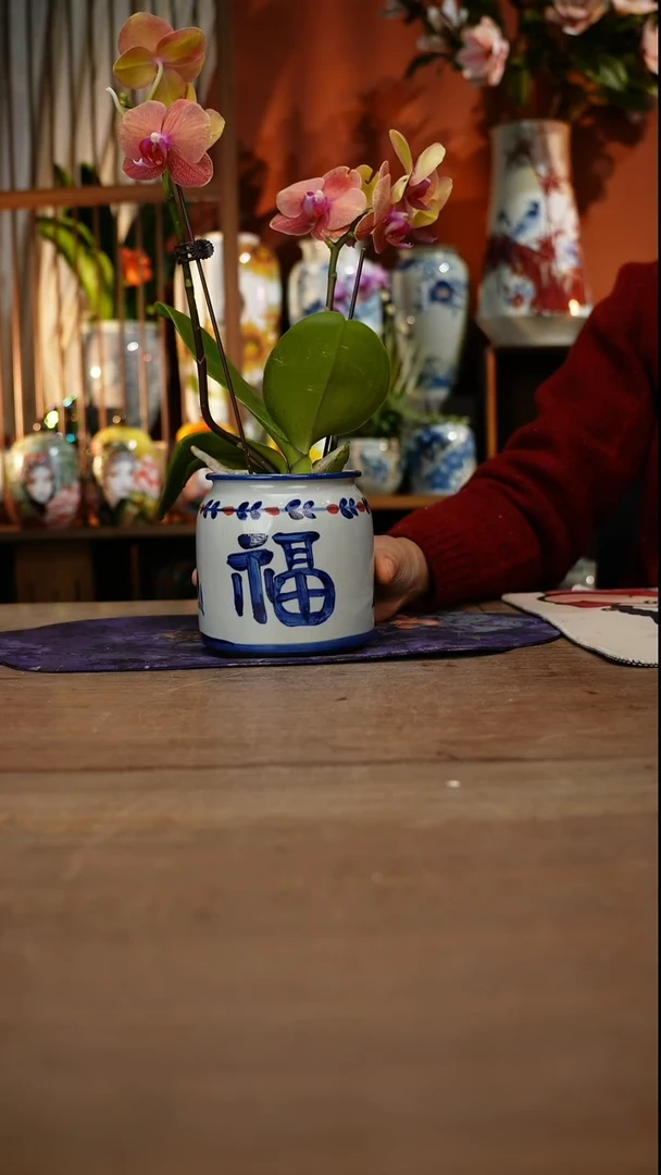 当代景德镇设计师釉下手绘陶瓷花瓶