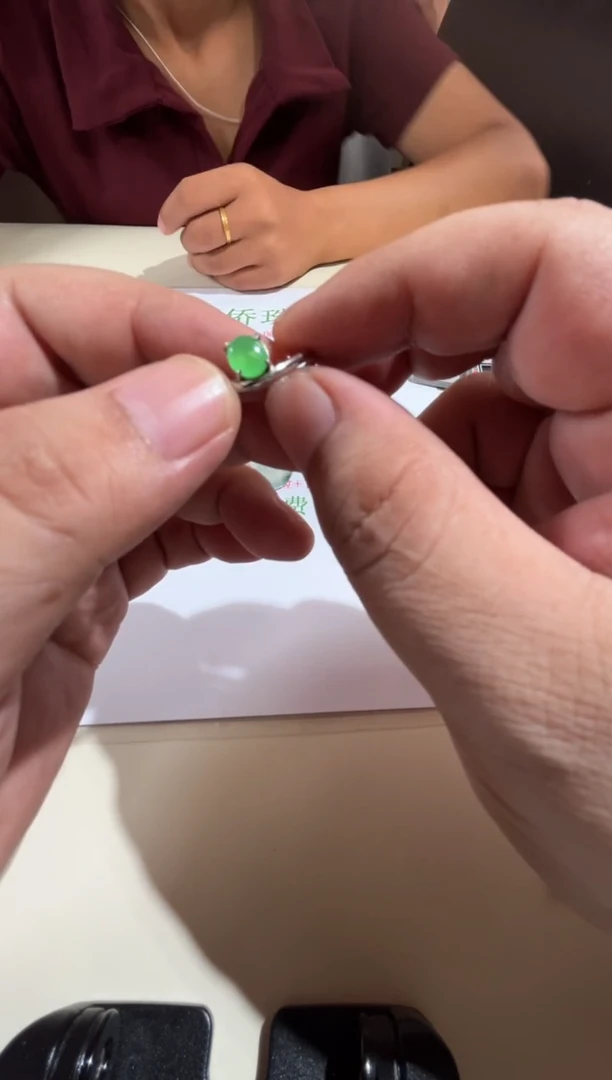 翡翠戒指银S925镶嵌多人