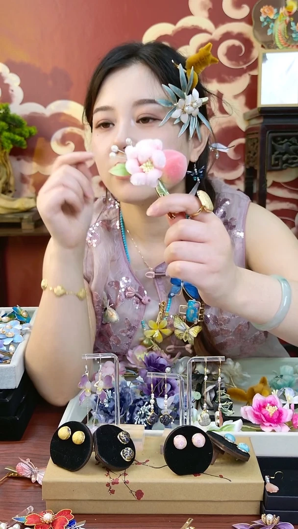 刺绣纯手工非遗绒花