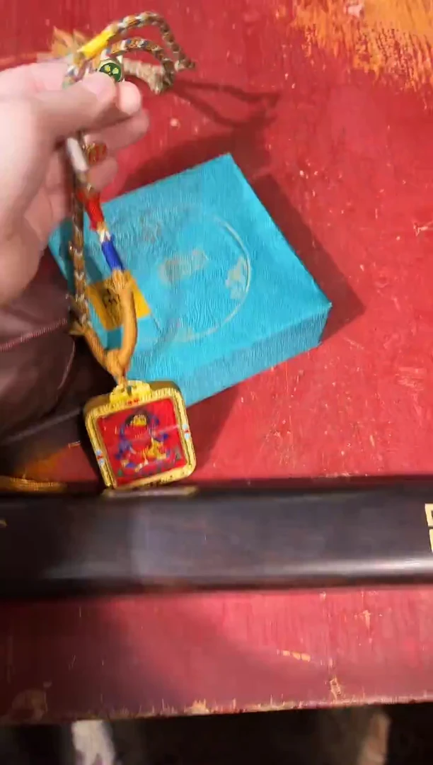 吊坠龙妹的唐卡tk16