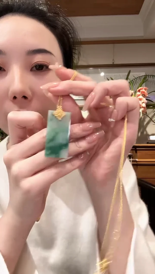 【闪购商品】翡翠颈饰未镶嵌国风