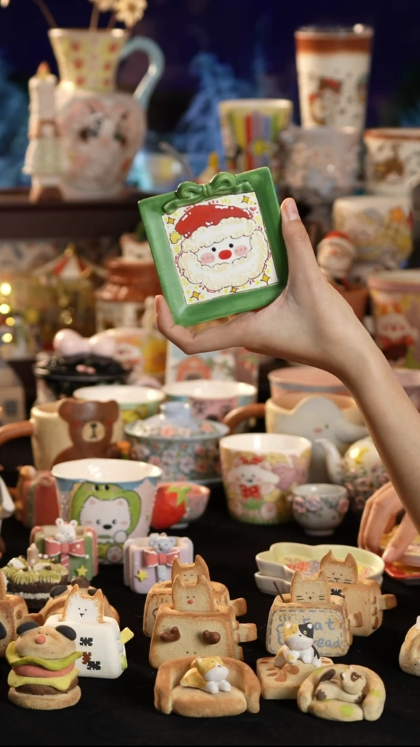 摆件陶景德镇釉下彩手绘设计师款陶瓷