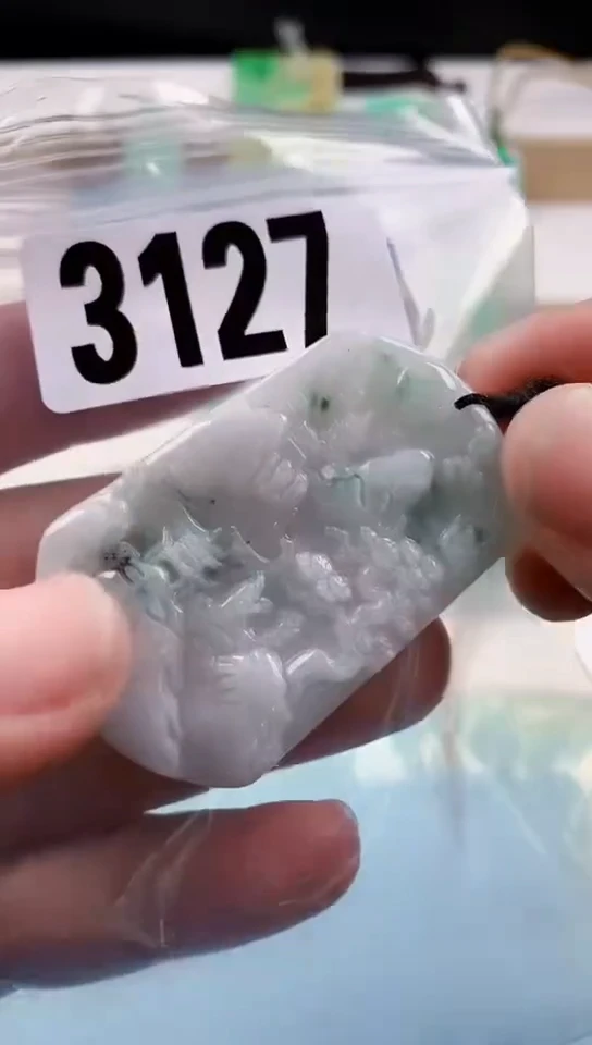 【闪购商品】翡翠挂件未镶嵌天然翡翠吊坠挂件